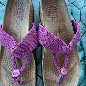 Arcopedico Pink Thong Sandals